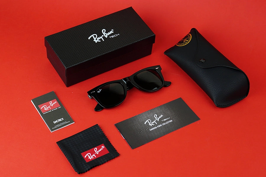 Ray-Ban Wayfarer Sunglasses